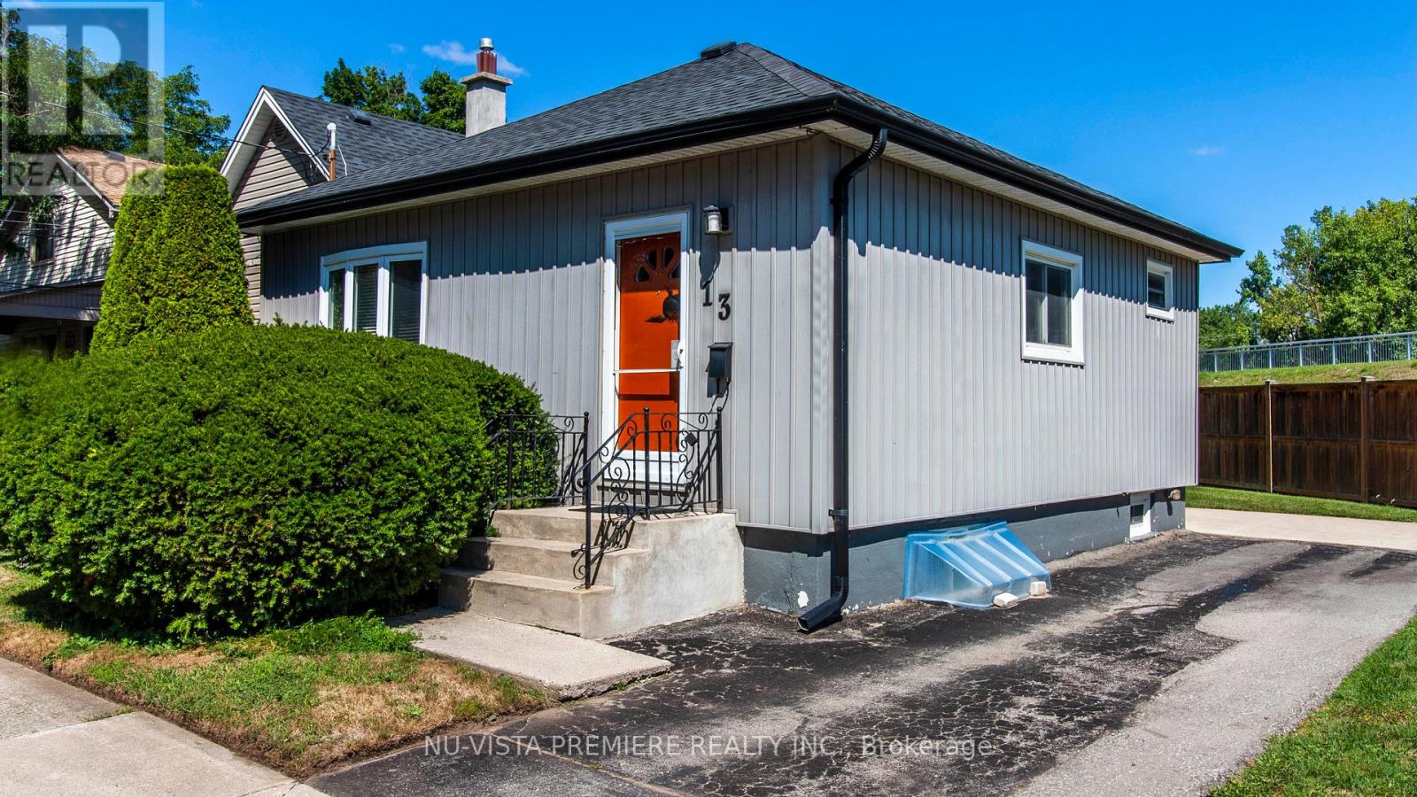 Photo 24 of 13 Empress Avenue, London North ON