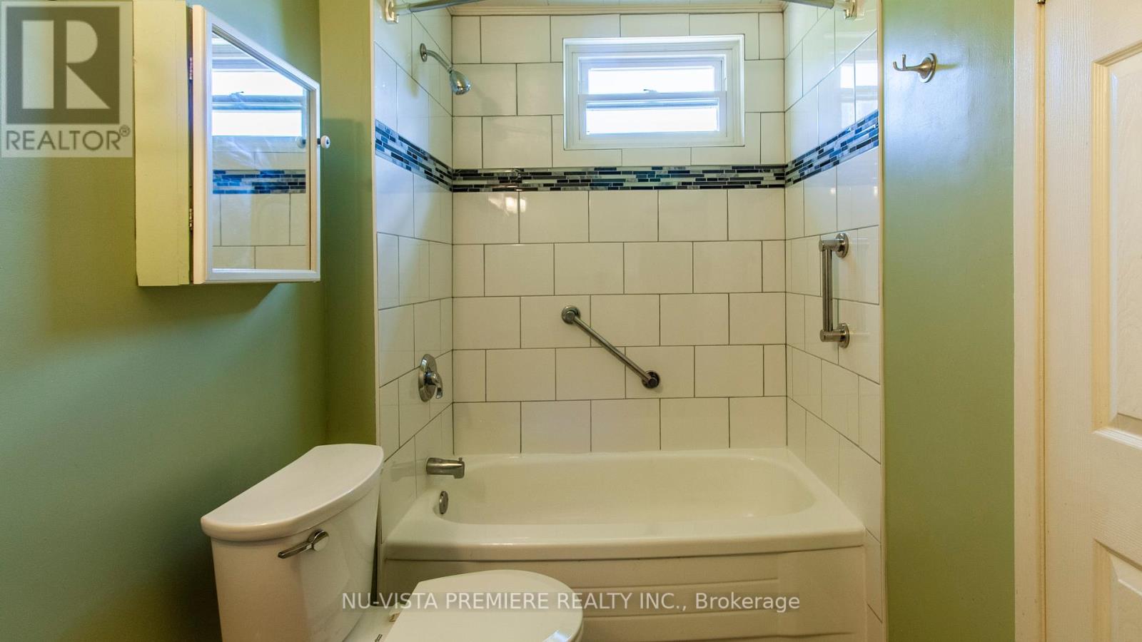 Photo 35 of 13 Empress Avenue, London North ON