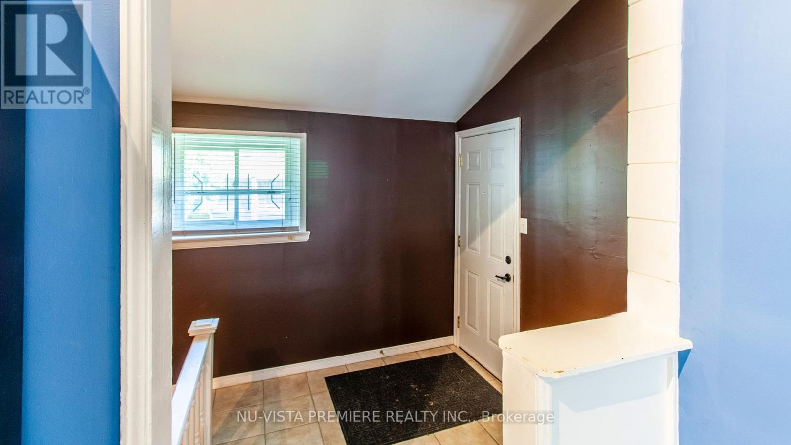 Photo 5 of 13 Empress Avenue, London North ON
