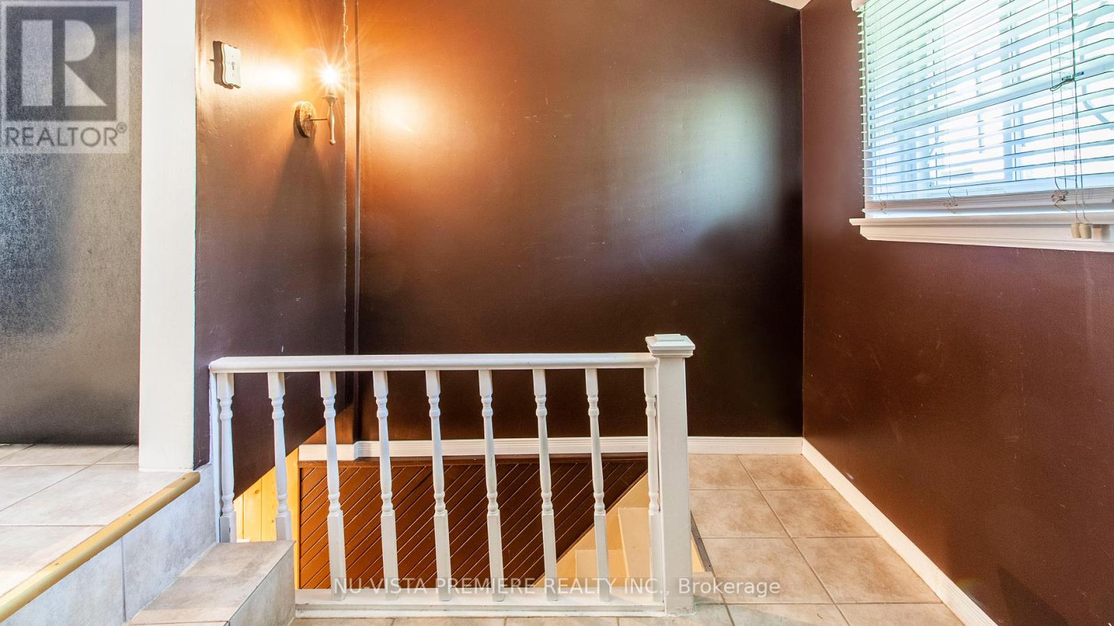 Photo 15 of 13 Empress Avenue, London North ON