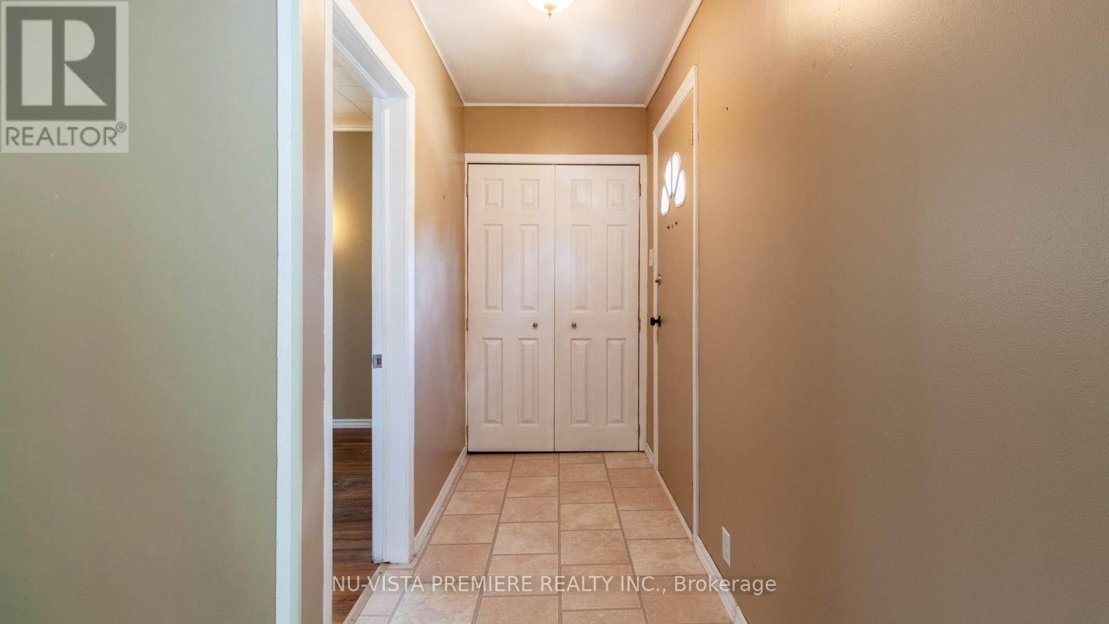 Photo 17 of 13 Empress Avenue, London North ON