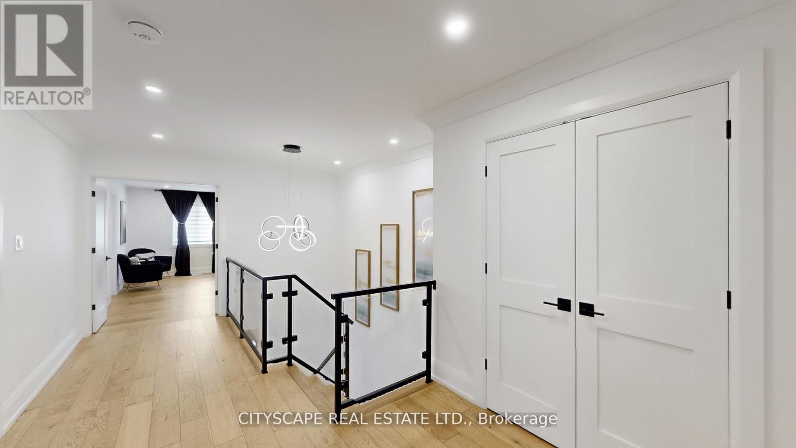Photo 14 of 5966 River Grove Avenue W, Mississauga ON