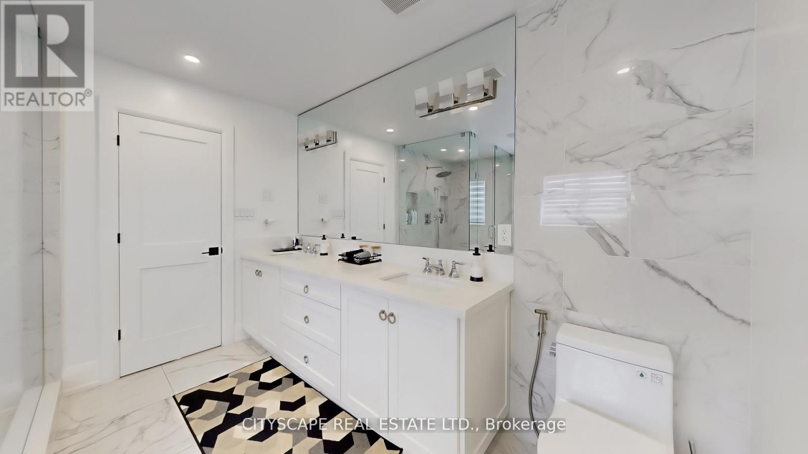 Photo 42 of 5966 River Grove Avenue W, Mississauga ON