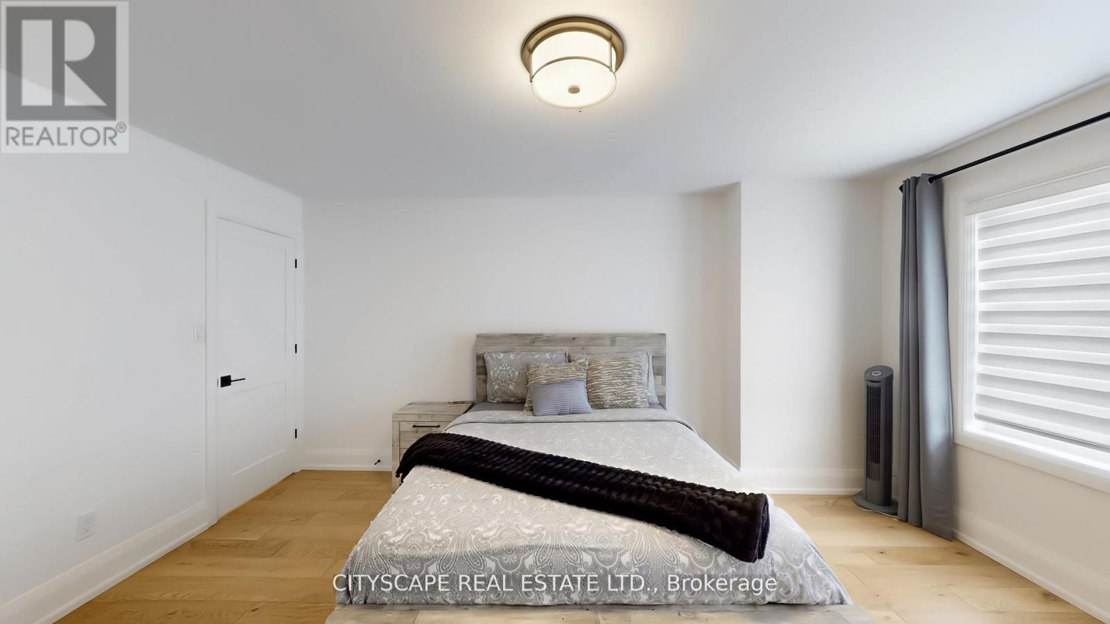 Photo 15 of 5966 River Grove Avenue W, Mississauga ON