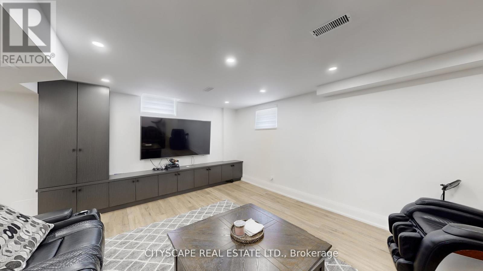 Photo 22 of 5966 River Grove Avenue W, Mississauga ON