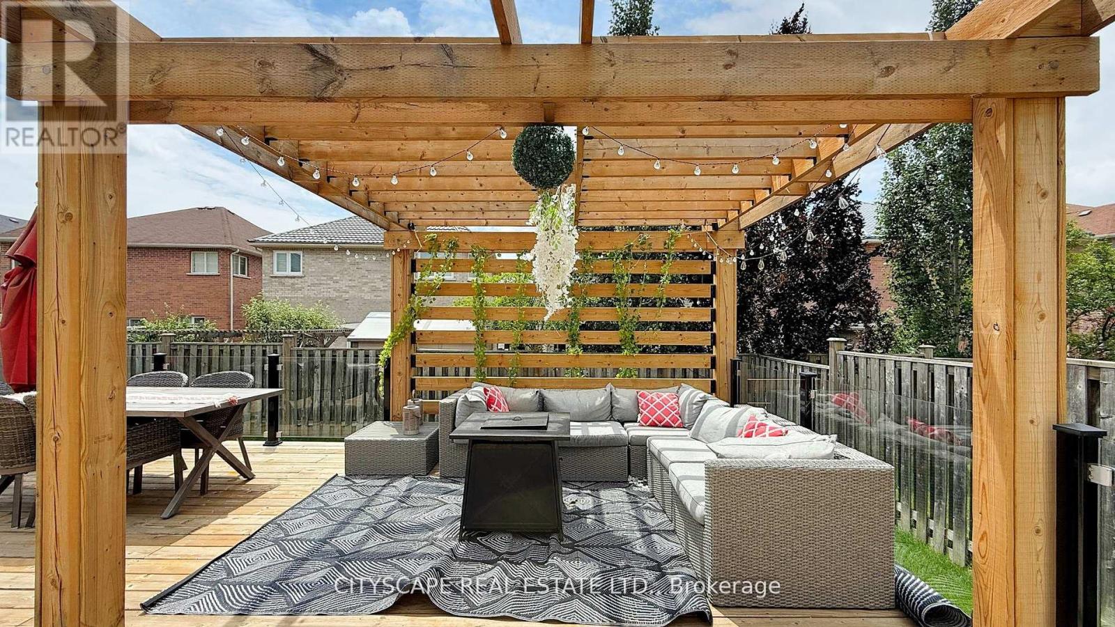 Photo 4 of 5966 River Grove Avenue W, Mississauga ON