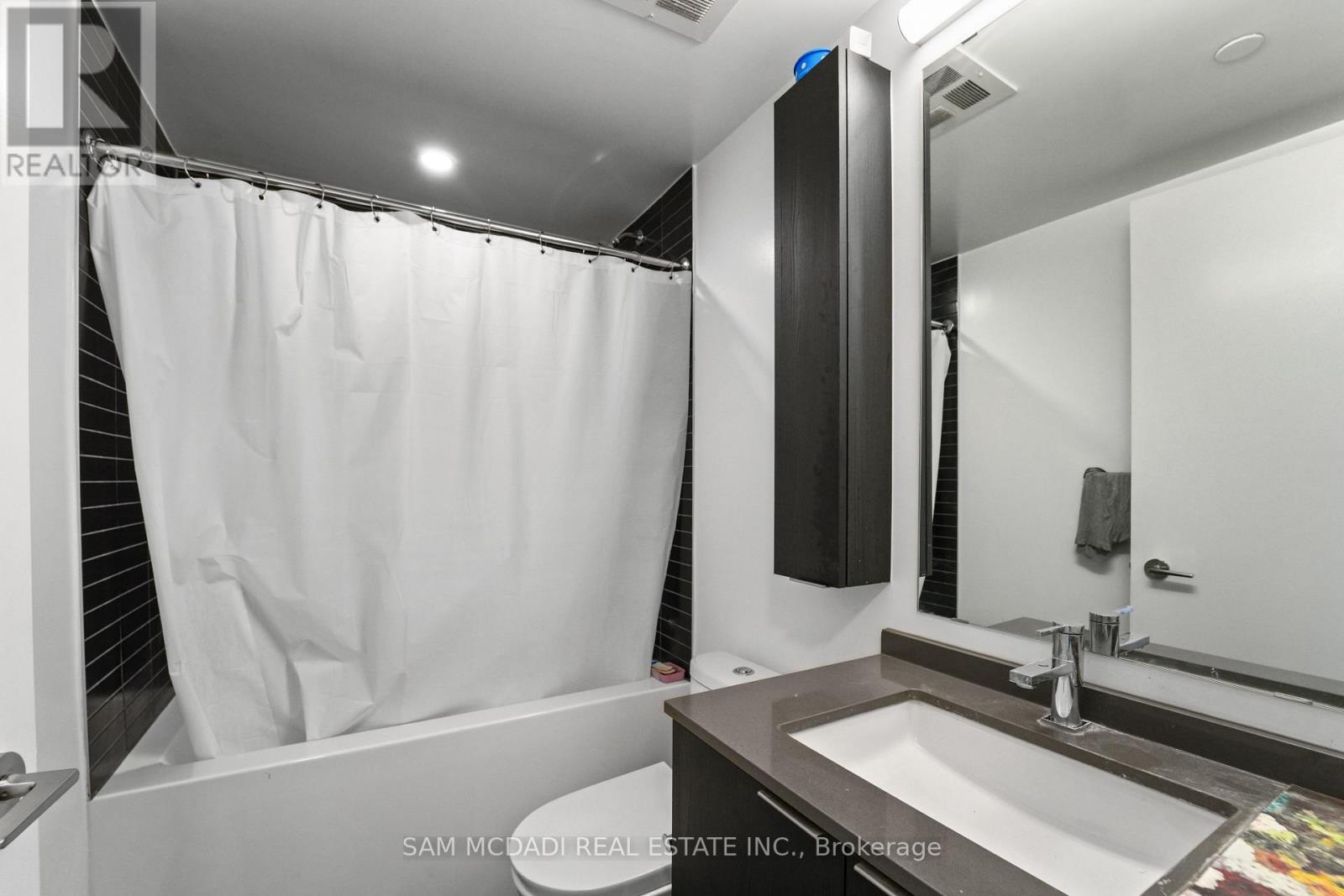 Photo 22 of 1513 86 Dundas Street E, Mississauga ON