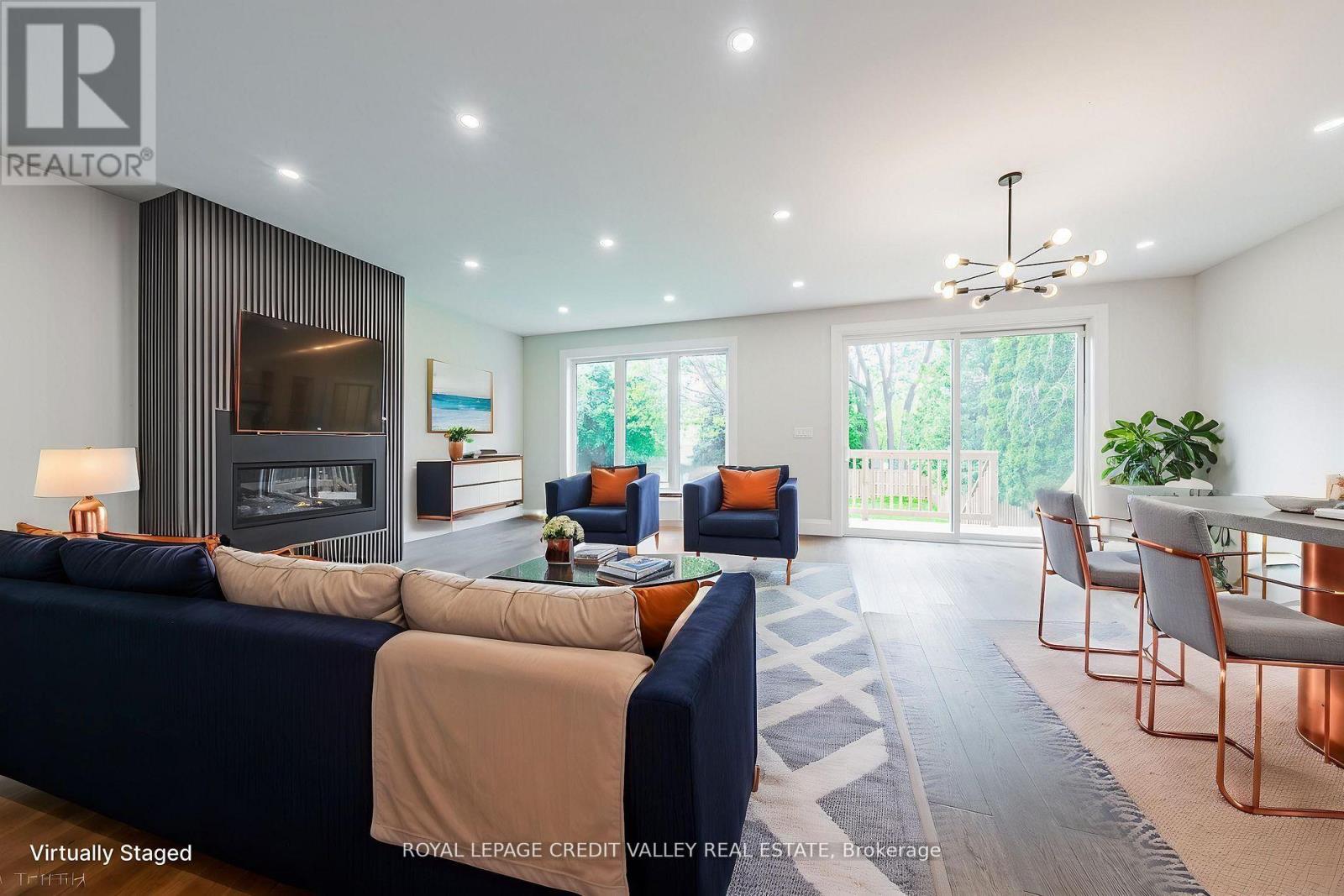 Photo 11 of 18 Bellman Avenue, Toronto ON
