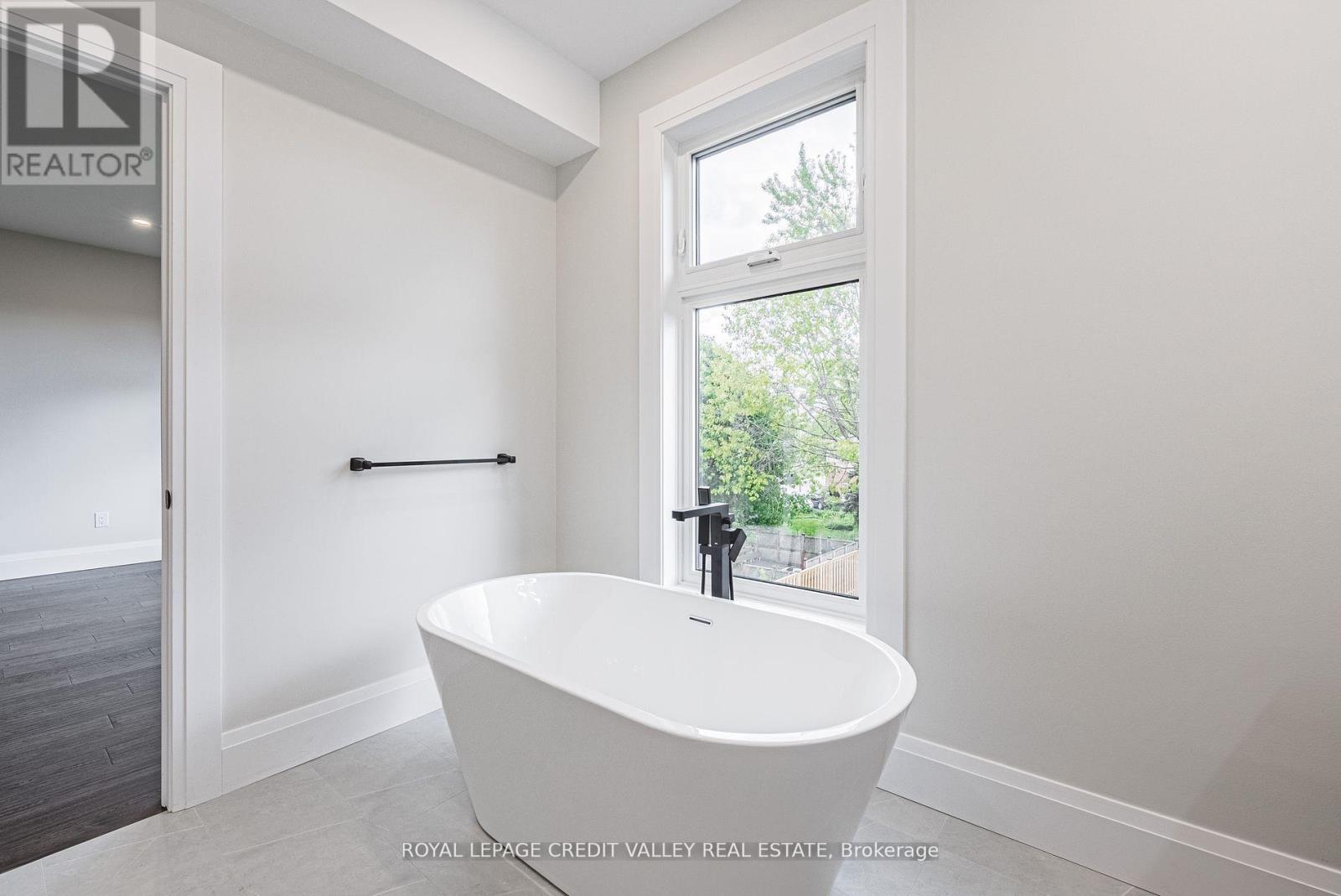 Photo 27 of 18 Bellman Avenue, Toronto ON