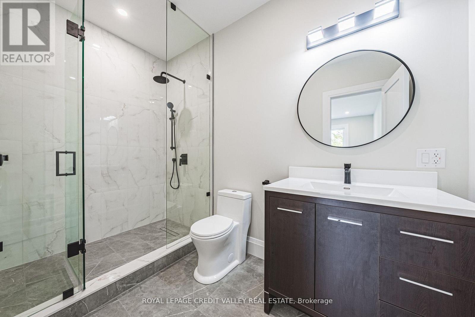 Photo 37 of 18 Bellman Avenue, Toronto ON