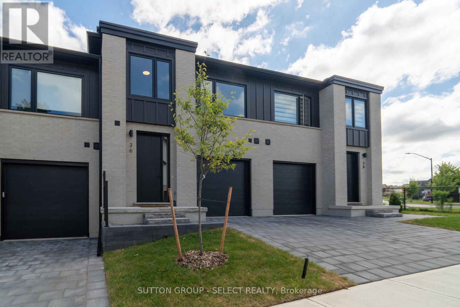 Photo 4 of 30 1175 Riverbend Road, London South ON