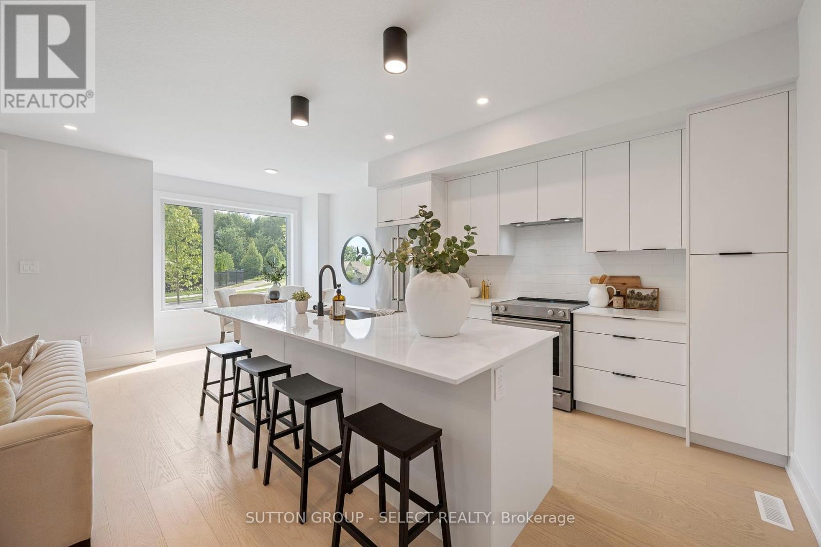 Photo 8 of 30 1175 Riverbend Road, London South ON