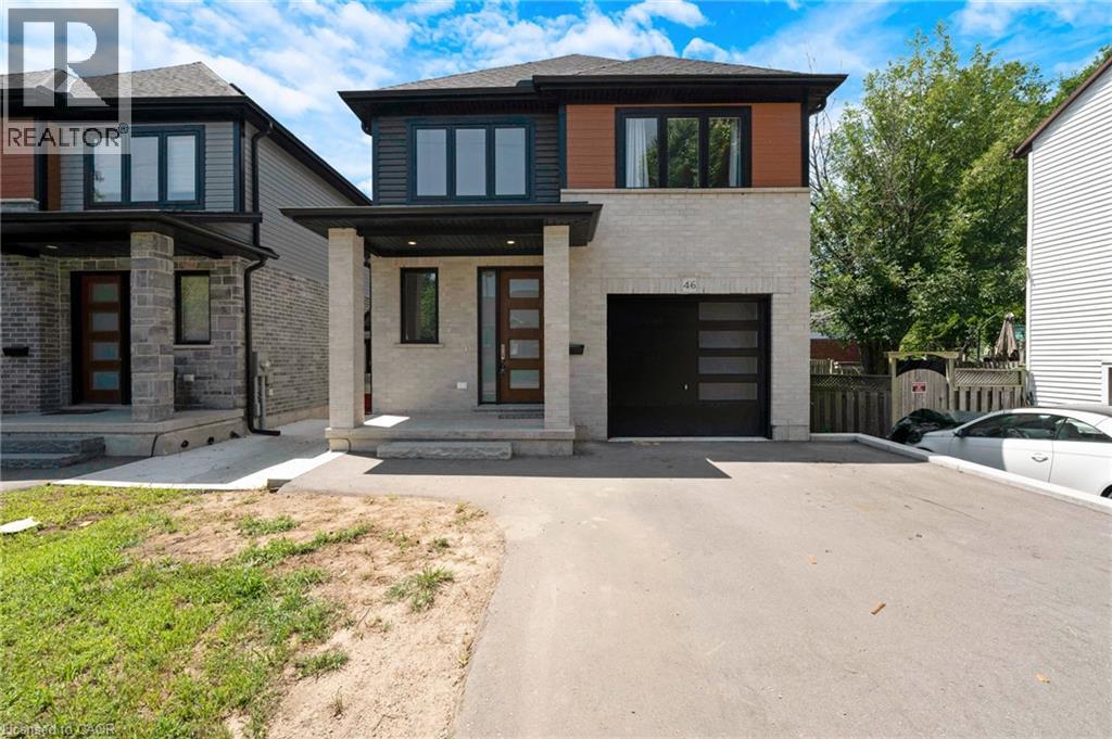 Photo 11 of 46 Lowell Street N, Cambridge ON