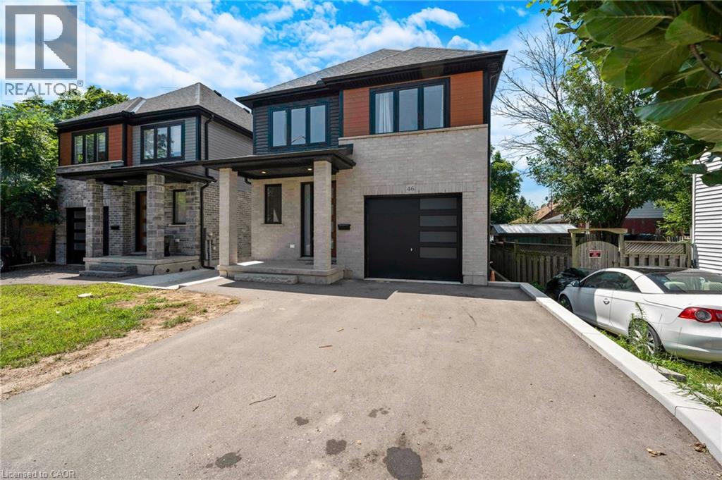 Photo 15 of 46 Lowell Street N, Cambridge ON