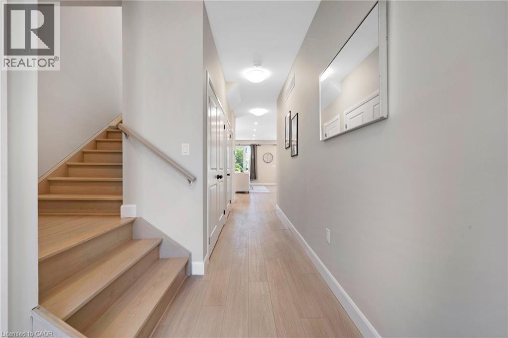 Photo 34 of 46 Lowell Street N, Cambridge ON