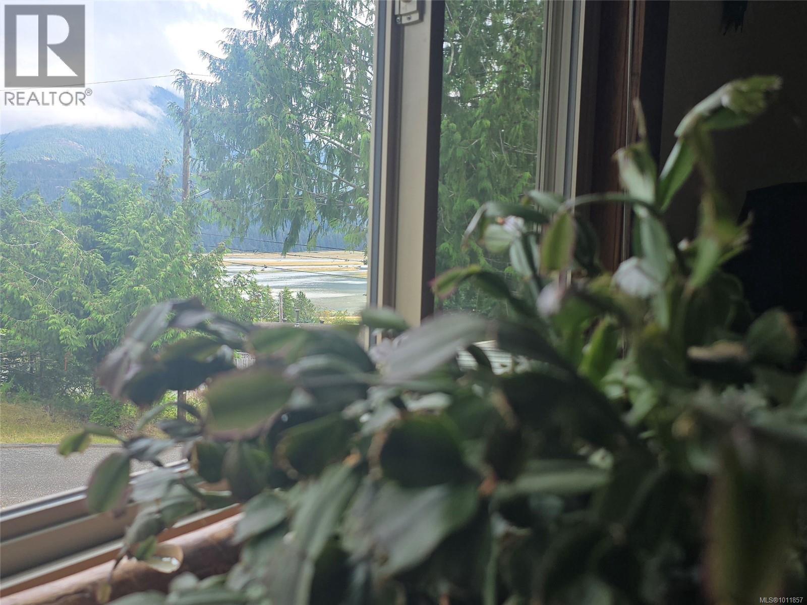 Photo 35 of 170 Seaview St, Sayward BC