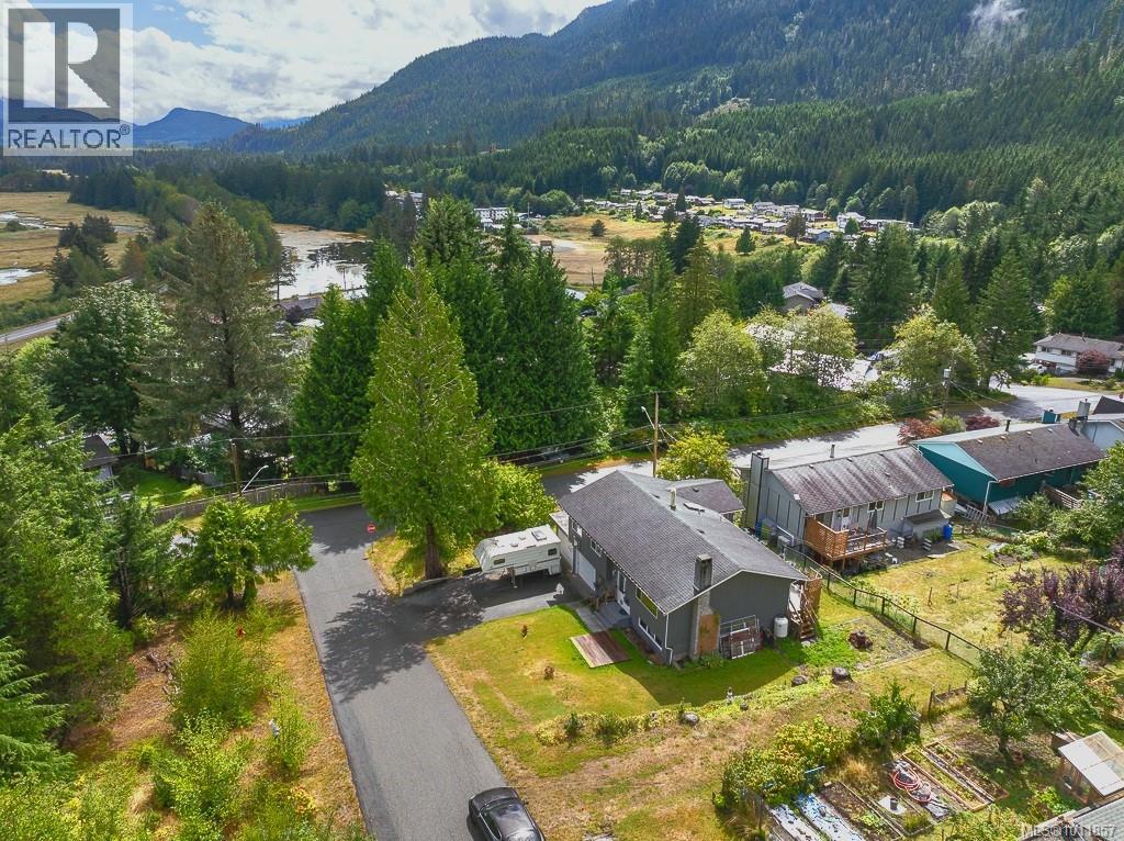 Photo 27 of 170 Seaview St, Sayward BC