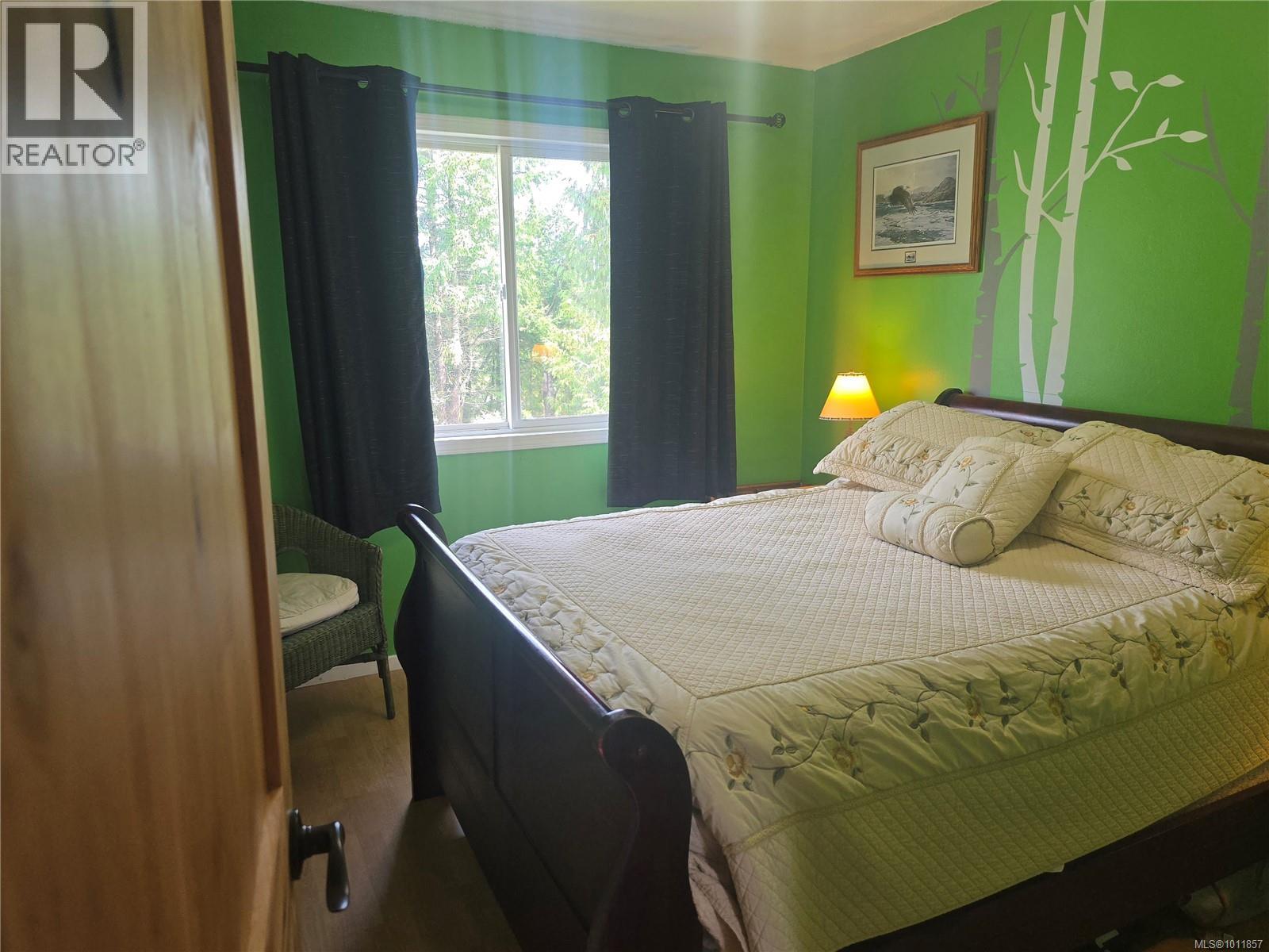 Photo 20 of 170 Seaview St, Sayward BC