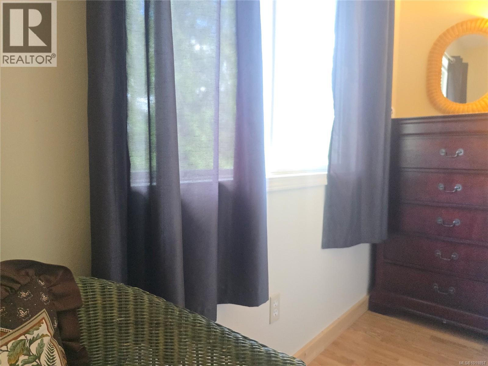 Photo 36 of 170 Seaview St, Sayward BC