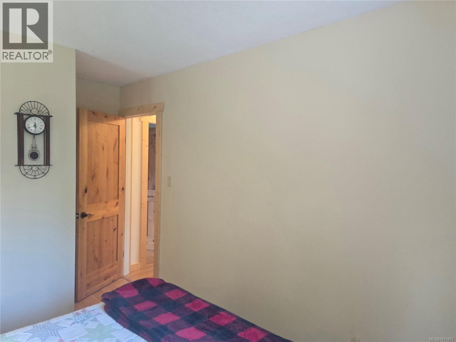 Photo 44 of 170 Seaview St, Sayward BC
