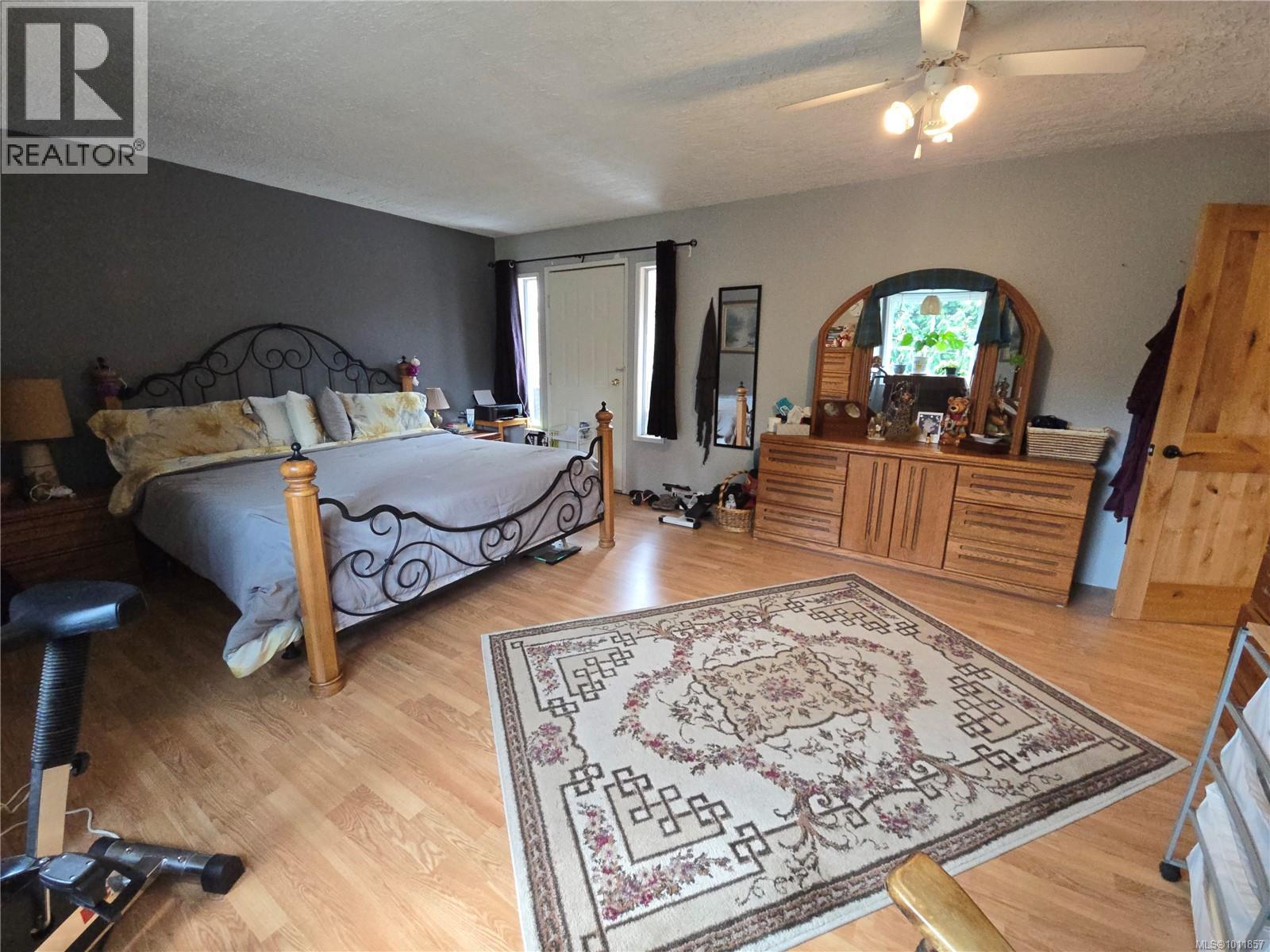 Photo 61 of 170 Seaview St, Sayward BC