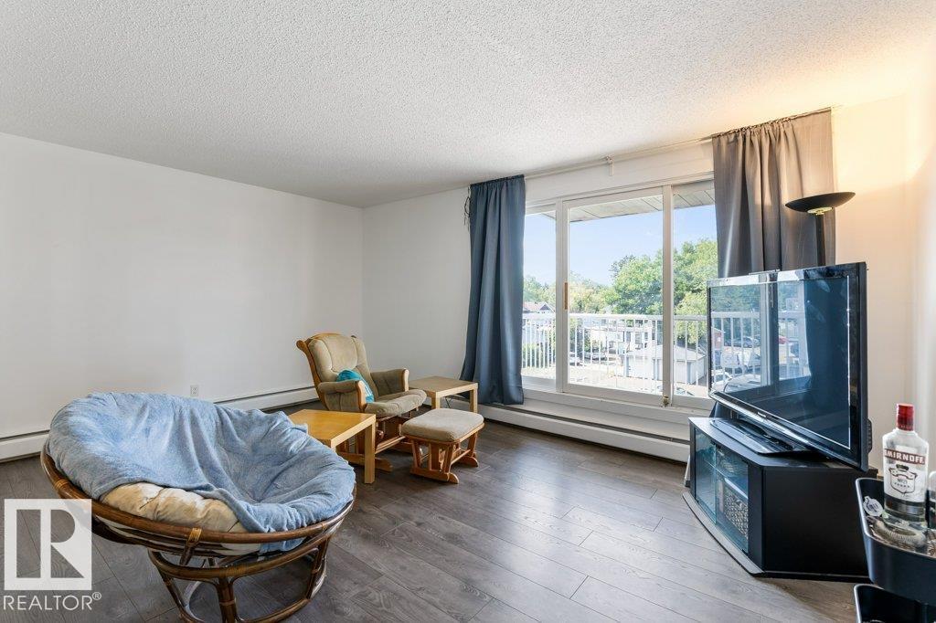 Photo 9 of 307 8604 Gateway Bv Nw, Edmonton AB