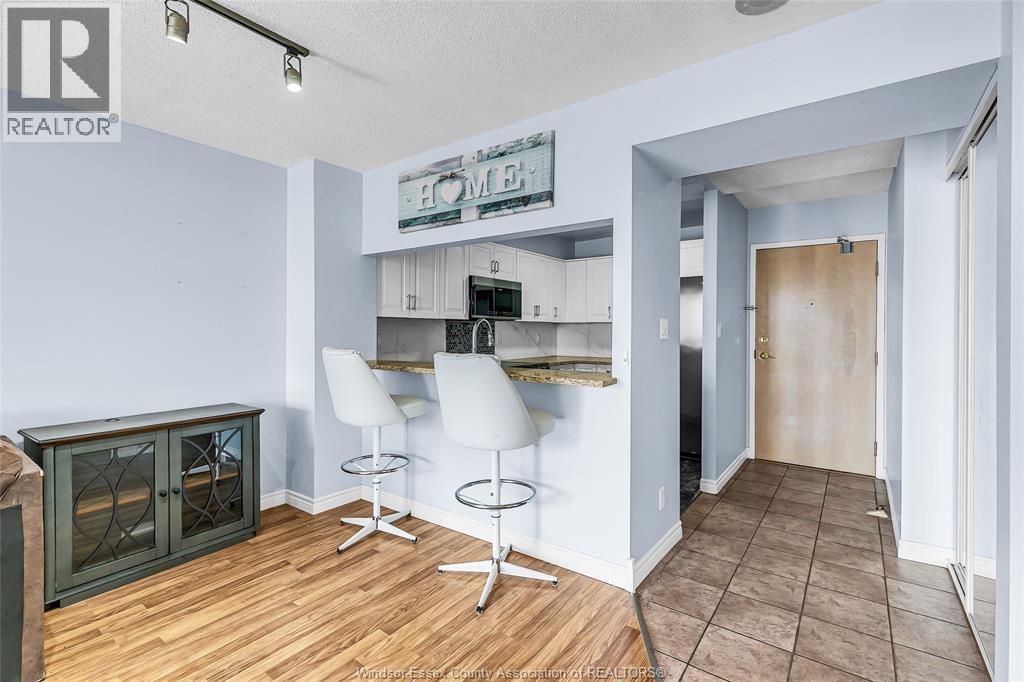 Photo 14 of 515 Riverside Drive West Unit 806, Windsor ON