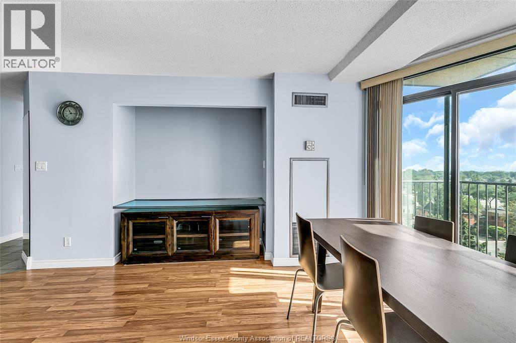 Photo 4 of 515 Riverside Drive West Unit 806, Windsor ON