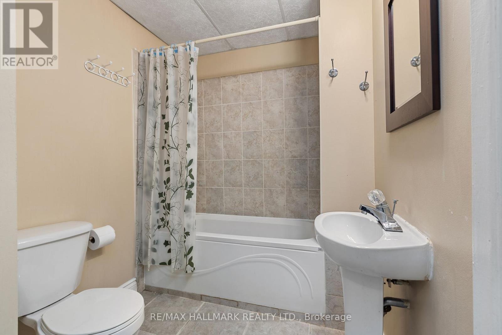 Photo 32 of 130 3040 Constitution Boulevard, Mississauga ON