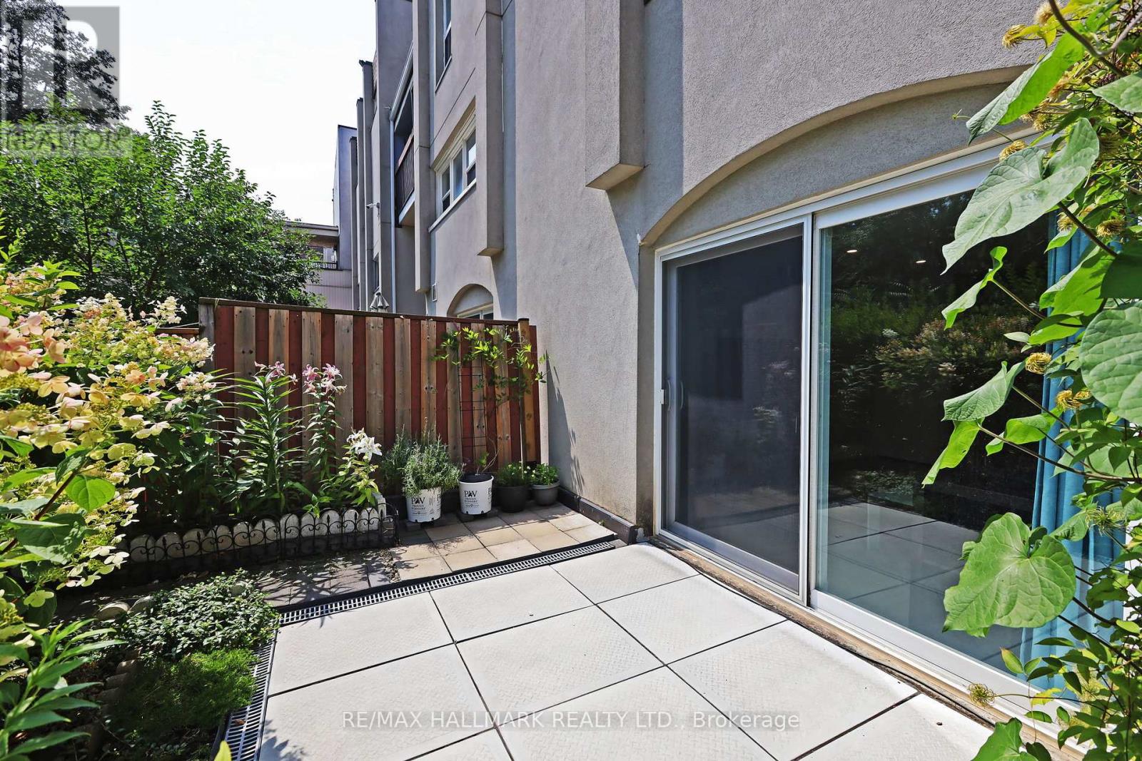 Photo 6 of 130 3040 Constitution Boulevard, Mississauga ON