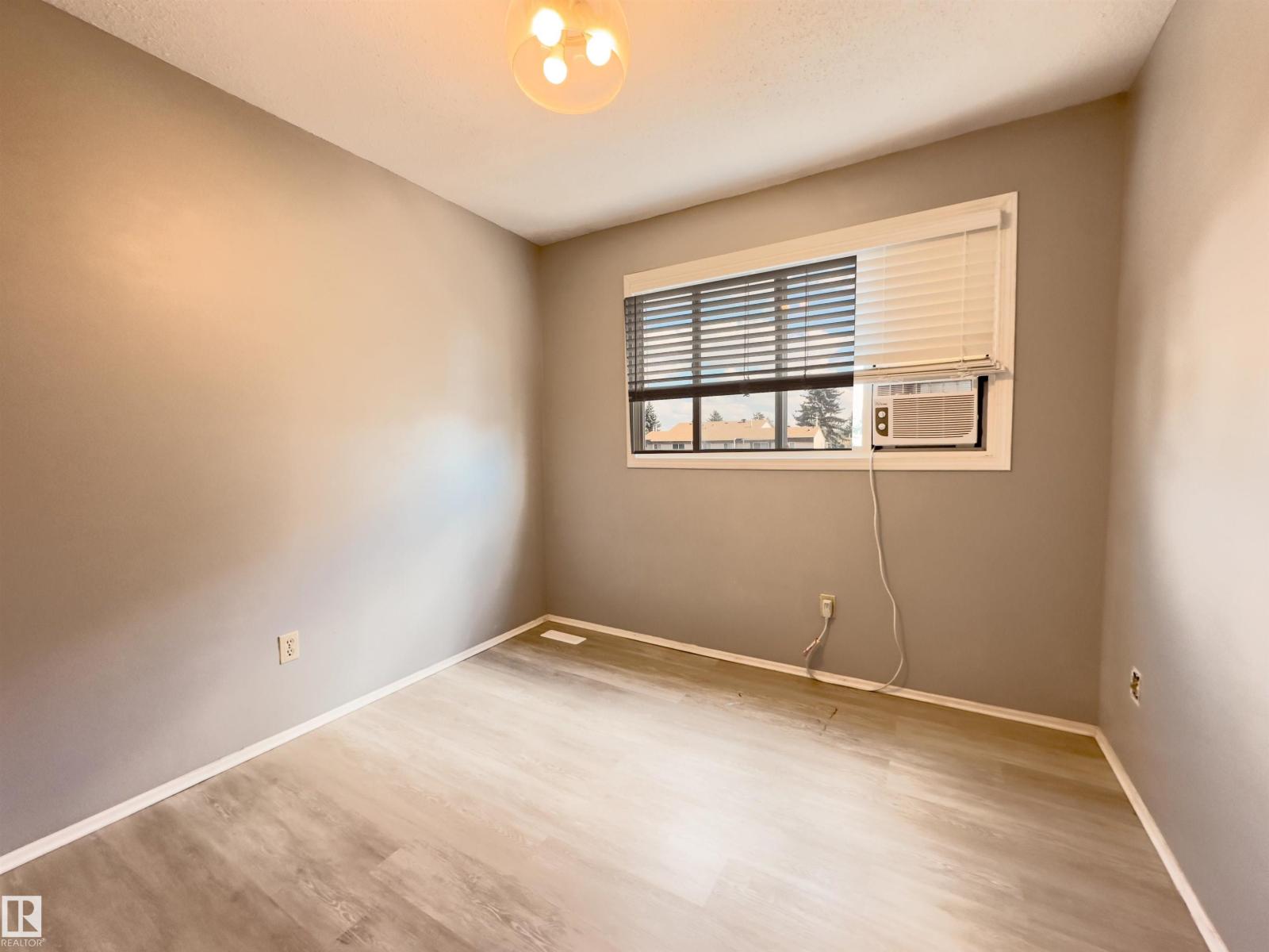 Photo 42 of 858 Erin Pl Nw, Edmonton AB