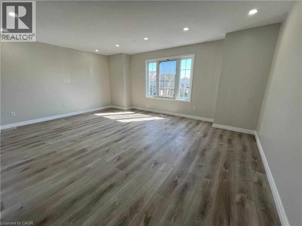 Photo 9 of 91 Donnenwerth Drive, Kitchener ON