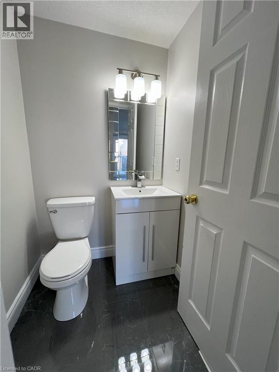 Photo 25 of 91 Donnenwerth Drive, Kitchener ON