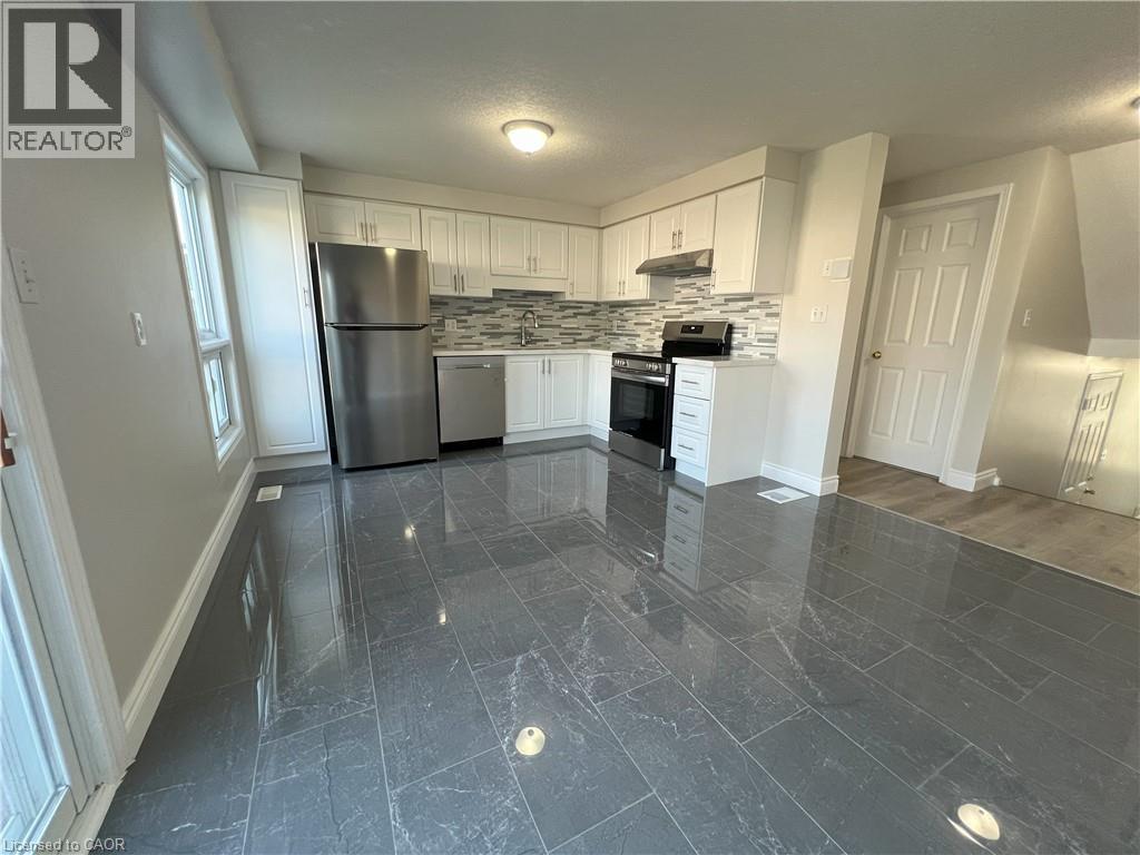 Photo 2 of 91 Donnenwerth Drive, Kitchener ON