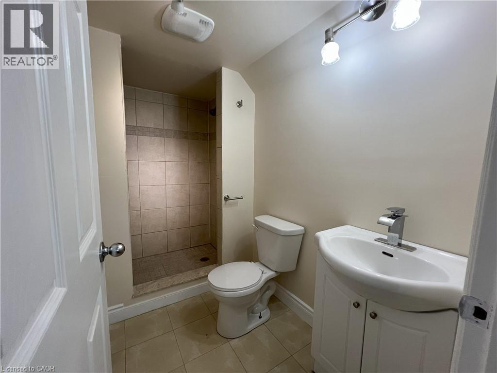 Photo 27 of 91 Donnenwerth Drive, Kitchener ON