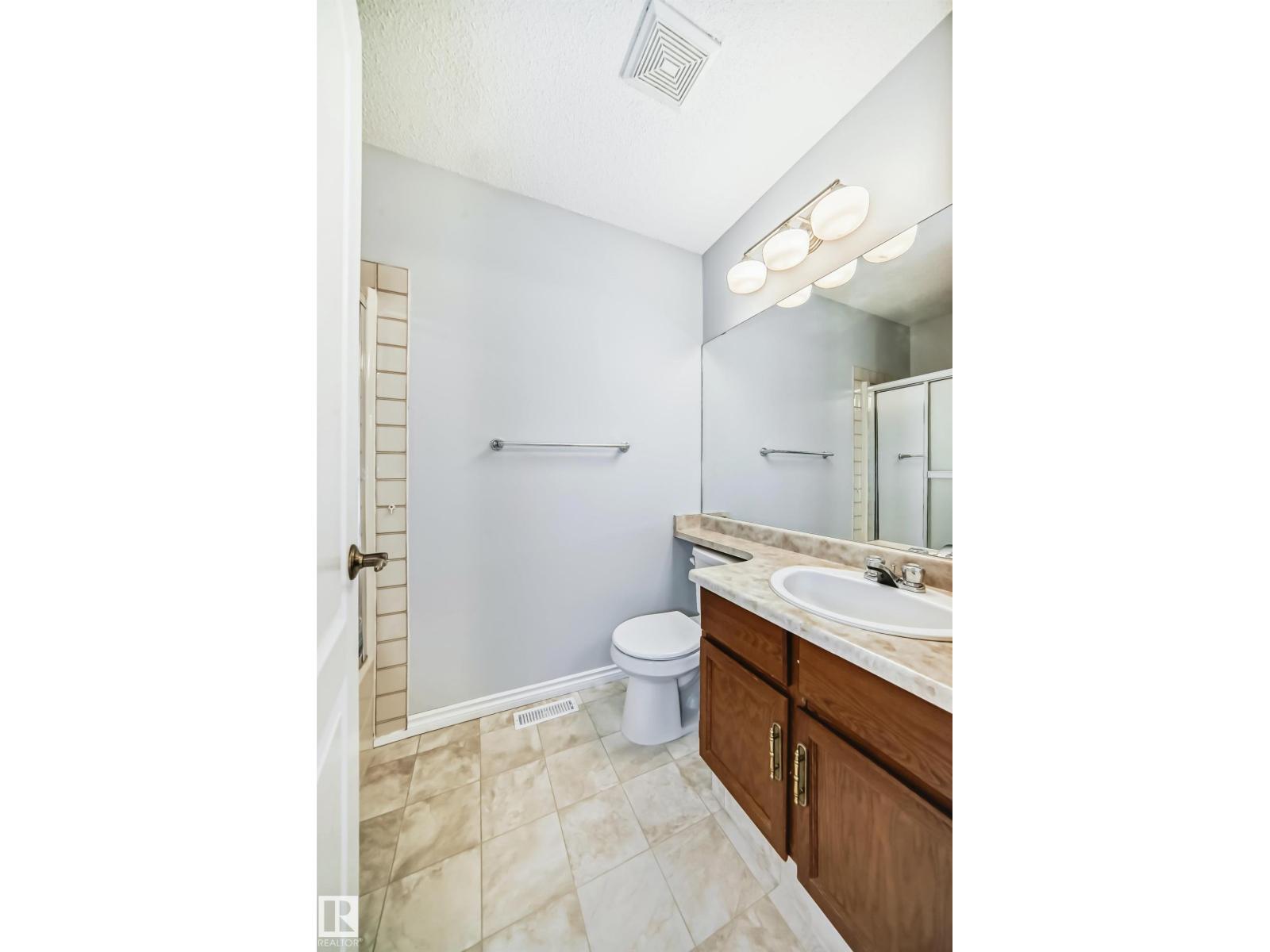Photo 2 of 18908 97 Av Nw, Edmonton AB