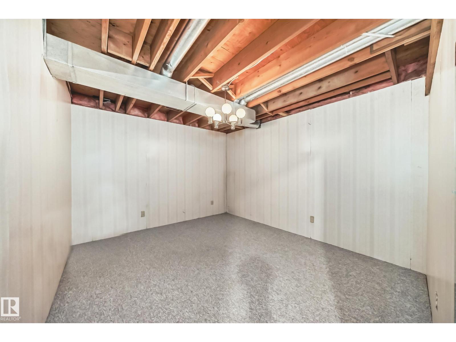 Photo 67 of 18908 97 Av Nw, Edmonton AB