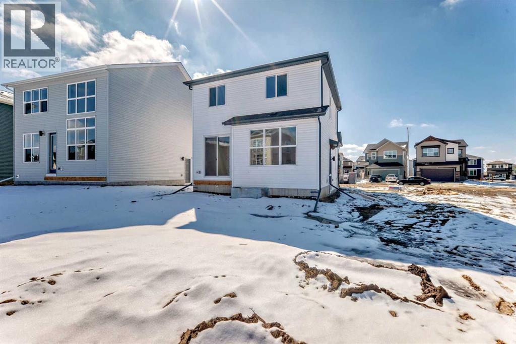 Photo 3 of 34 Hotchkiss Row Se, Calgary AB