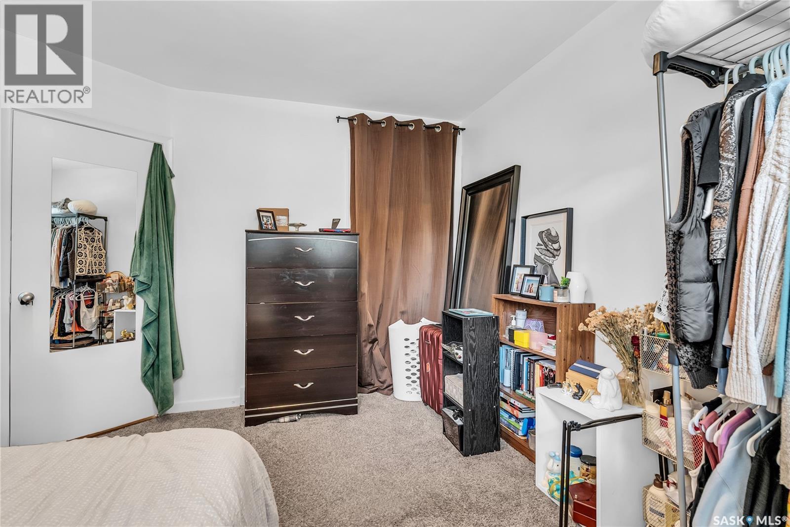 Photo 4 of 311 Hilliard Street E, Saskatoon SK