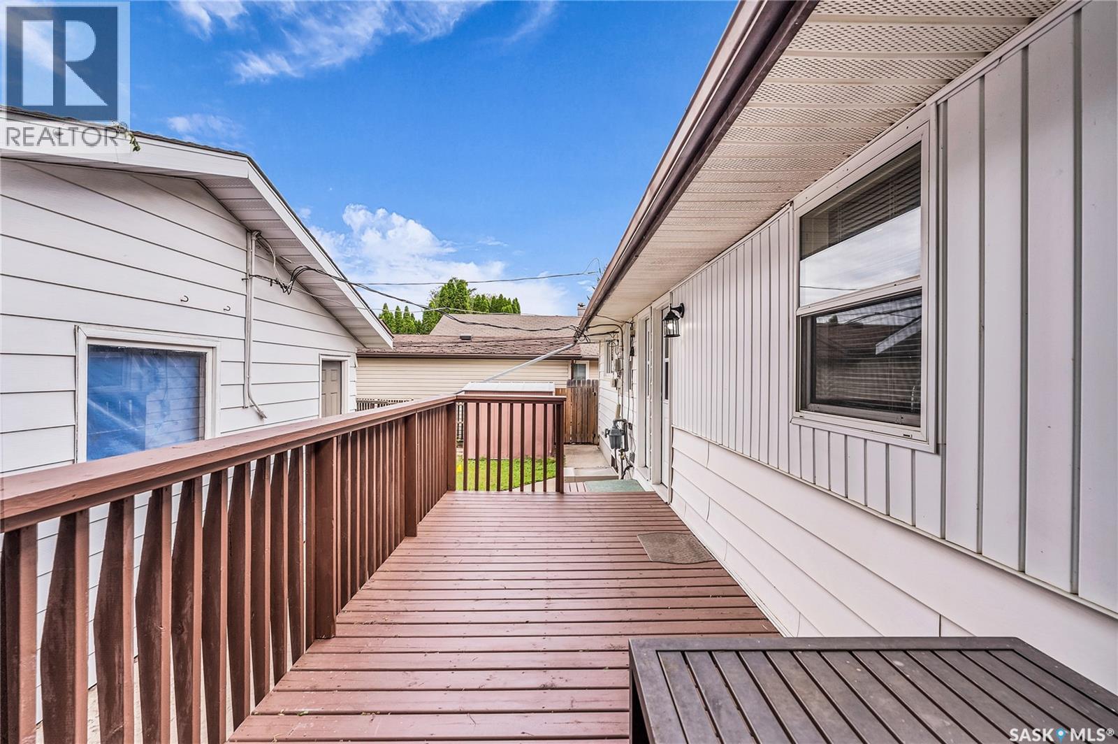 Photo 5 of 311 Hilliard Street E, Saskatoon SK