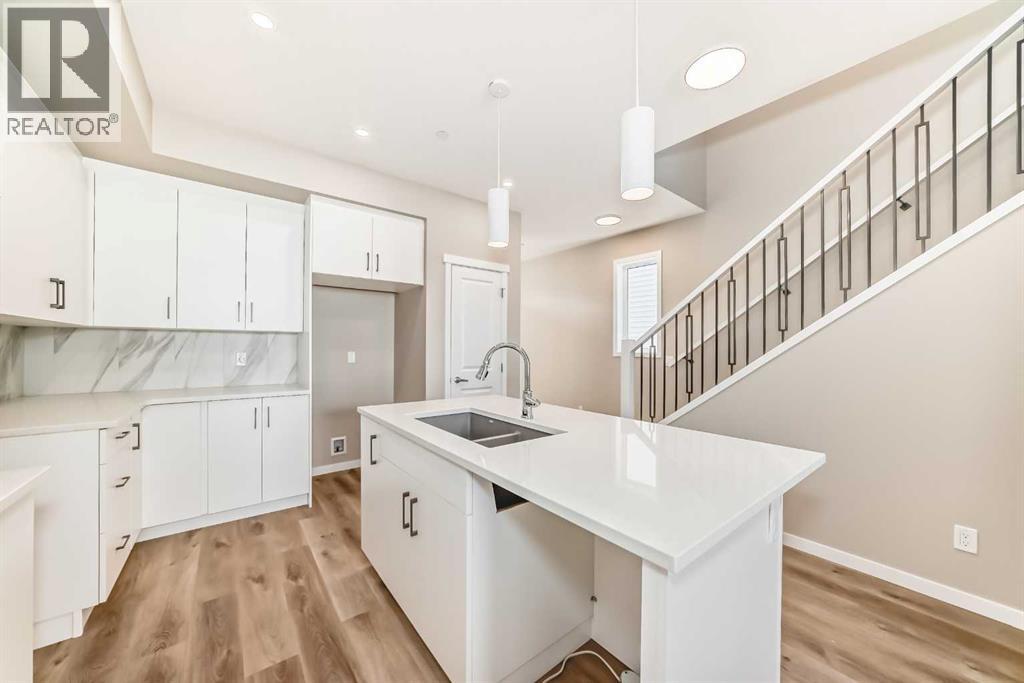 Photo 10 of 393 Hotchkiss Drive Se, Calgary AB