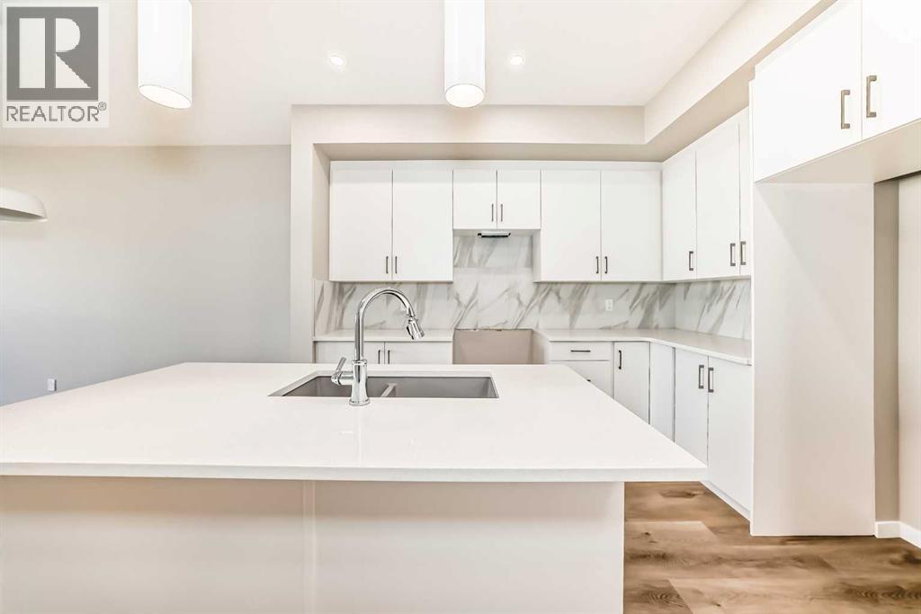 Photo 5 of 393 Hotchkiss Drive Se, Calgary AB