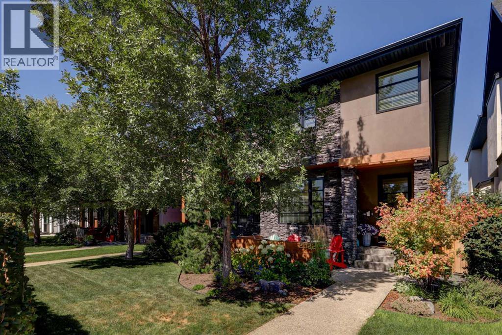 Single Family House for Sale in   Avenue SW Altadore Calgary 