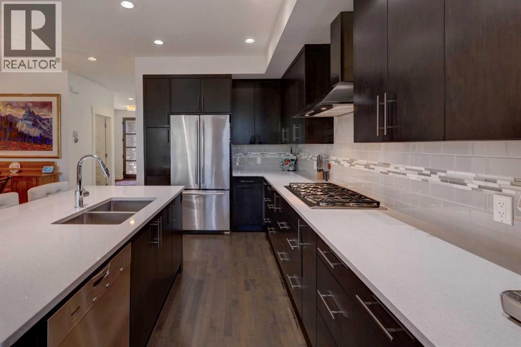 Single Family House for Sale in   Avenue SW Altadore Calgary 