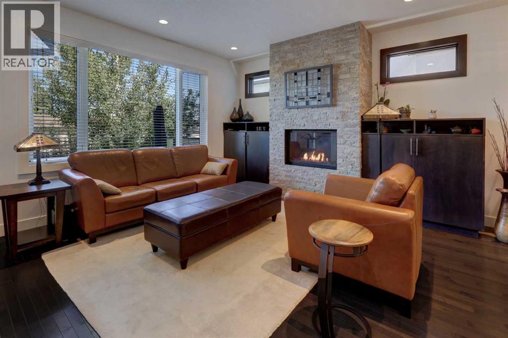 Single Family House for Sale in   Avenue SW Altadore Calgary 