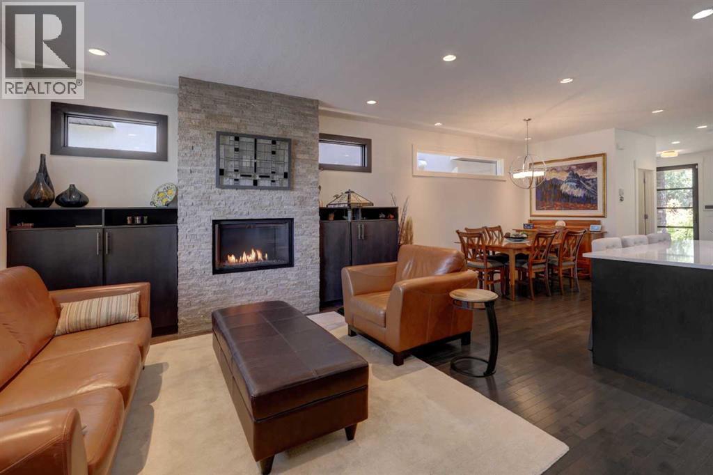 Single Family House for Sale in   Avenue SW Altadore Calgary 