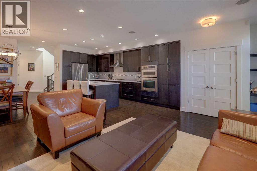 Single Family House for Sale in   Avenue SW Altadore Calgary 