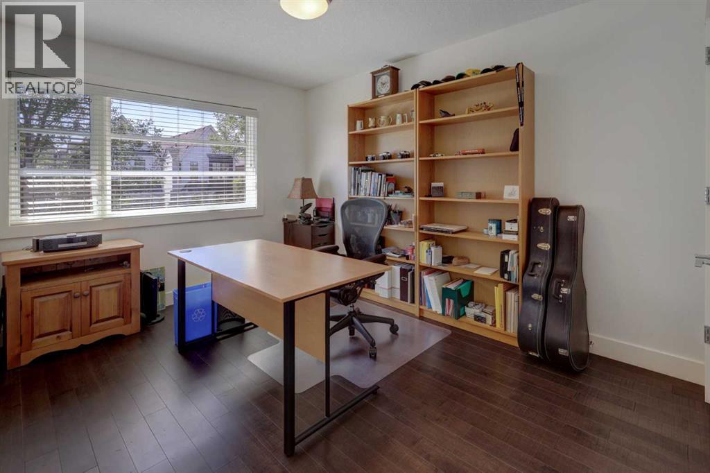 Single Family House for Sale in   Avenue SW Altadore Calgary 