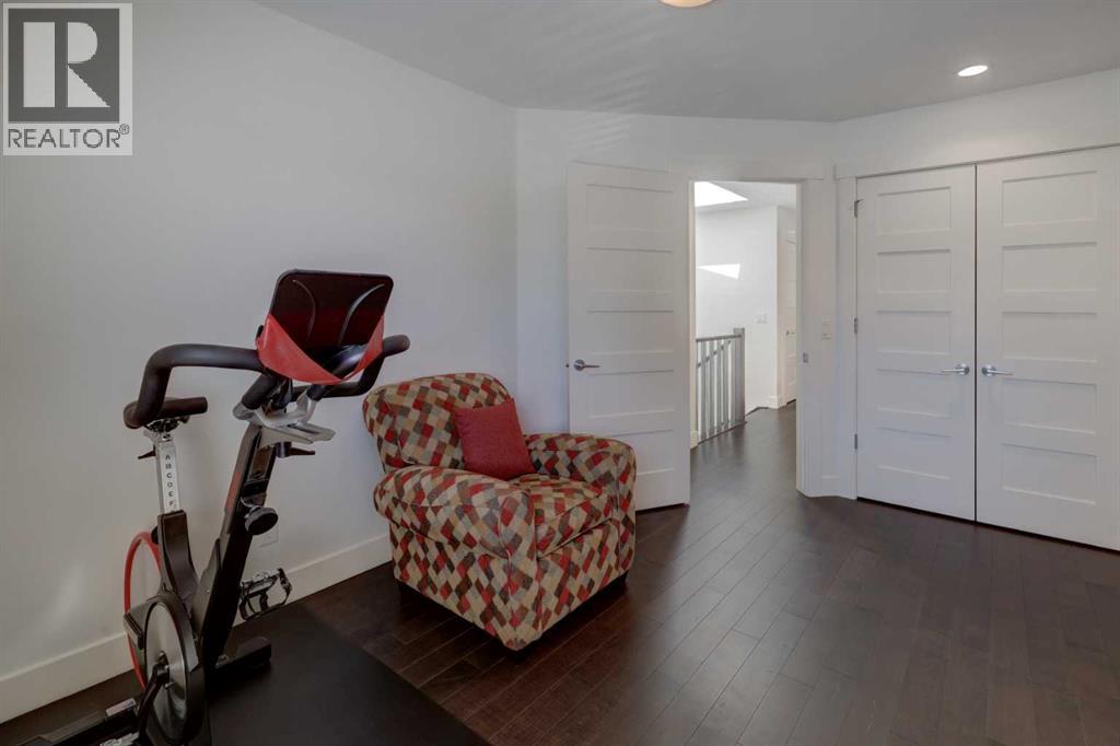 Single Family House for Sale in   Avenue SW Altadore Calgary 