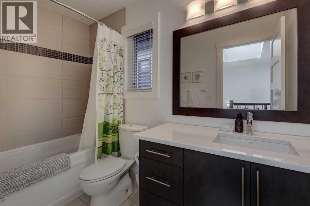 Single Family House for Sale in   Avenue SW Altadore Calgary 
